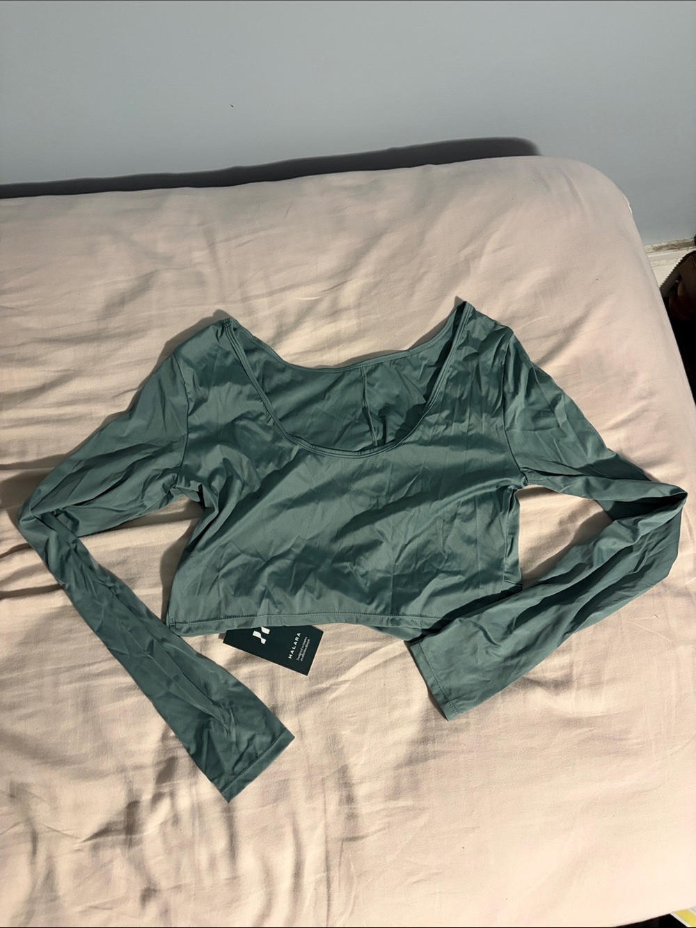 Halara cropped long sleeve athletic green